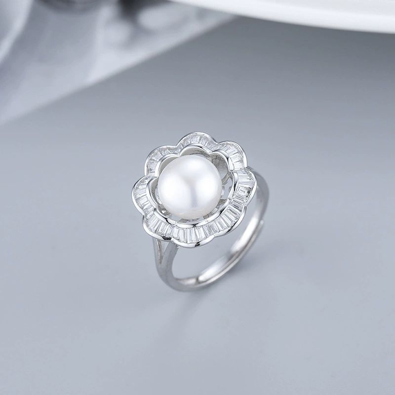 خاتم فلورال بيرل فضة استرلينية 925 مع أحجار زركون من Signature Jewelry
