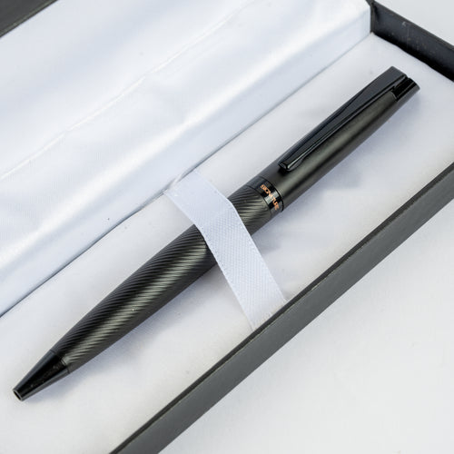 Signature Shadow Pen – Matte Black Elegance