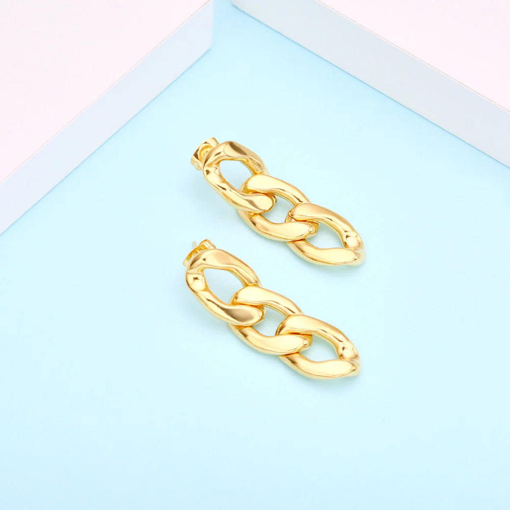 Golden Link Statement Earrings – Signature Jewelry