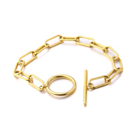 سوار الوصلات الذهبية بتصميم الإبزيم – Signature Jewelry