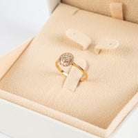 Radiant Halo Diamond Ring in 18K Gold