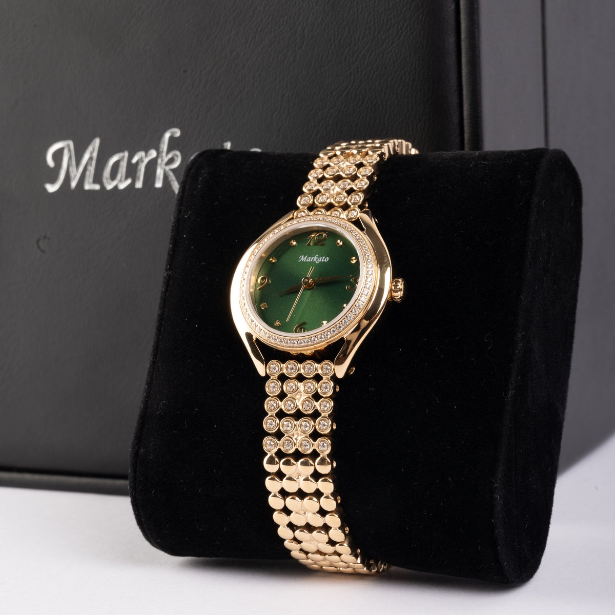 Elegance women Watch by MARKAT - Green Dial & Golden Strap