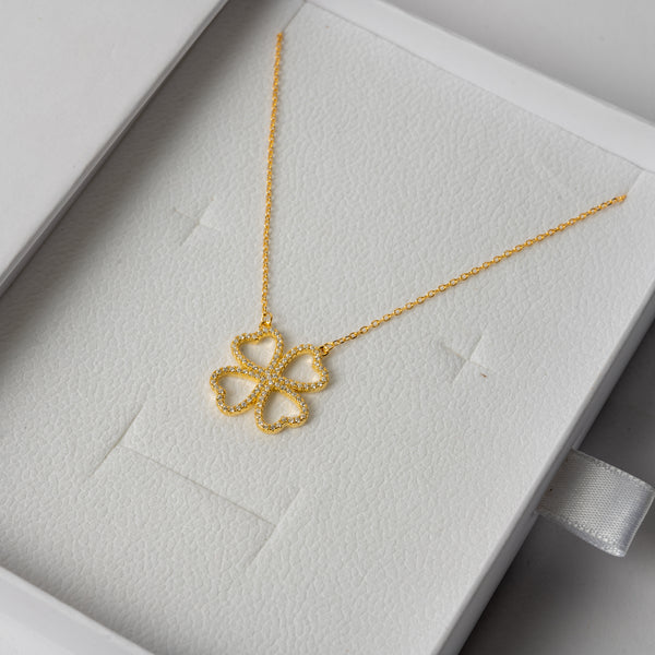 Signature Jewelry Clover Pendant