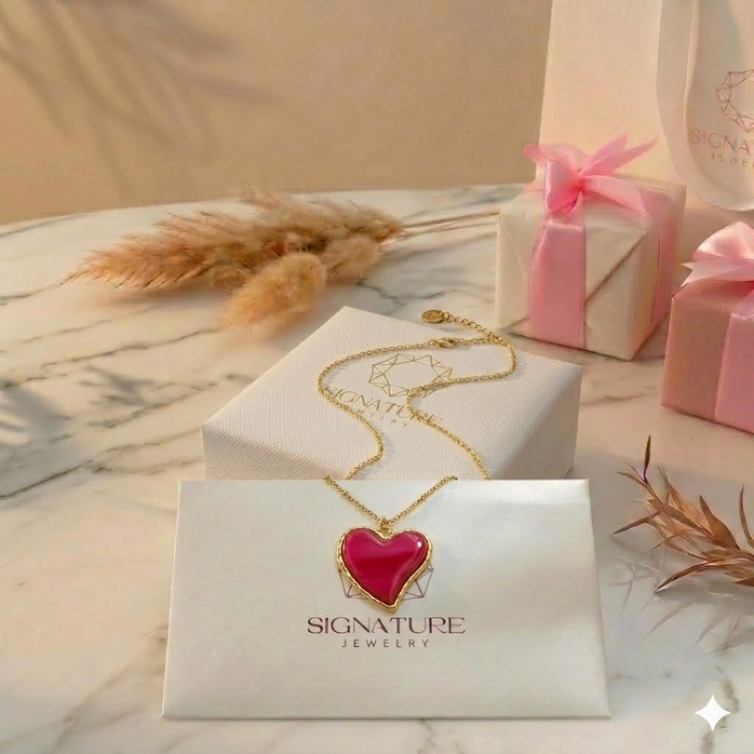 عقد القلب الأحمر اللامع من الستانلس ستيل – من Signature Jewelry