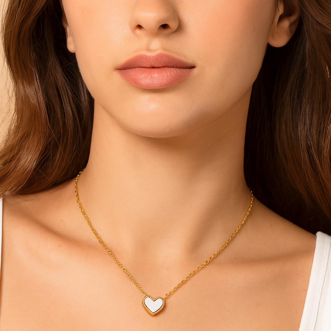 Golden Enchant Heart Necklace – Signature Jewelry