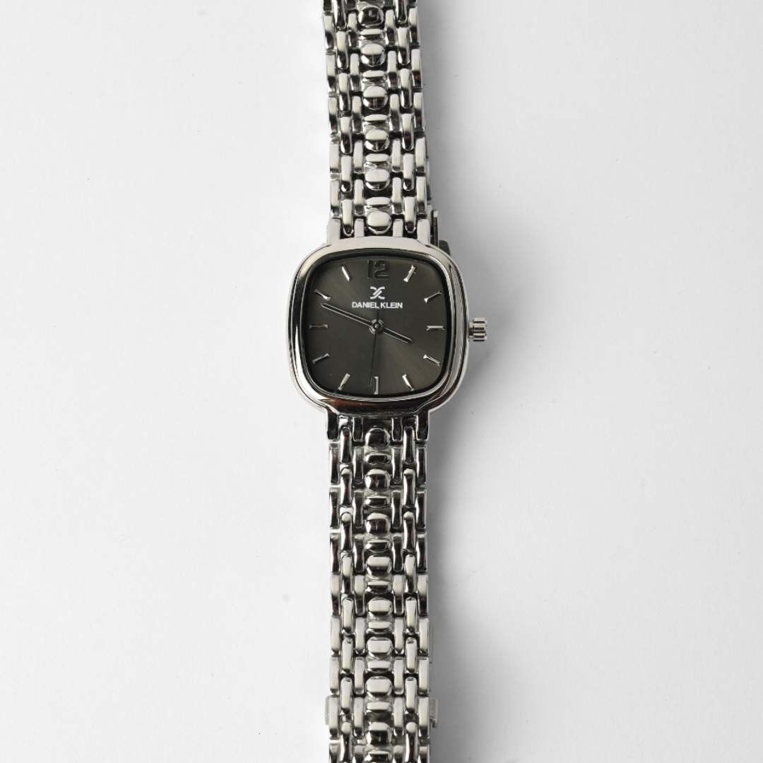 ساعة دانيال كلاين النسائية 