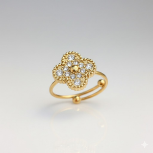 Signature Bloom Clover Stainless Steel Ring – Gold Finish