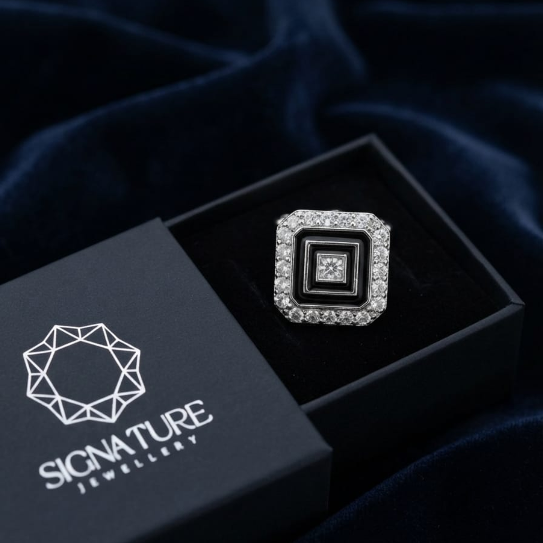 أزرار أكمام مربعة فضية وسوداء بتصميم هندسي كريستالي من Signature Jewelry